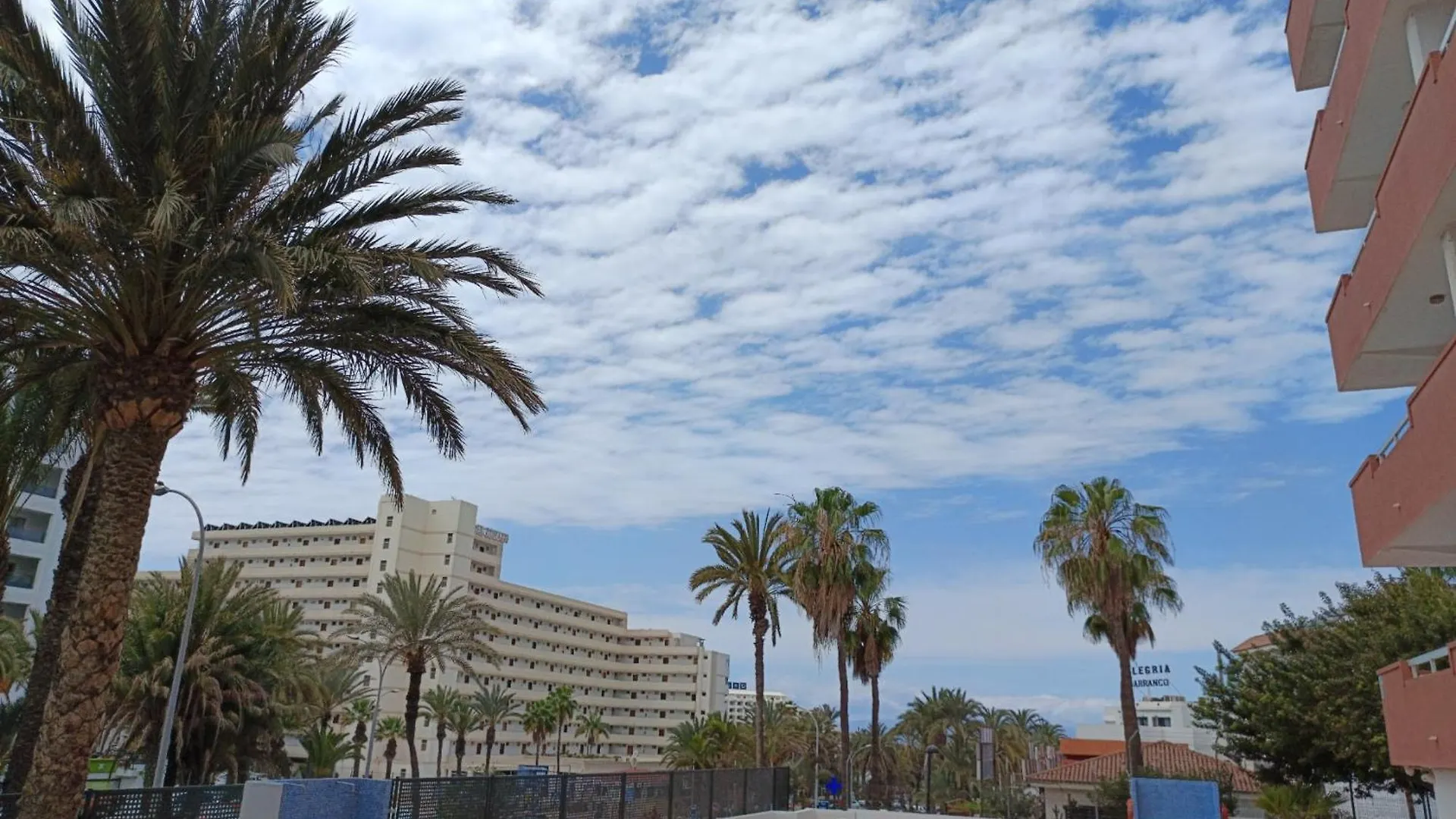 Casa Saura -Playa De Las Americas Arona  0*, Arona (Tenerife) Spain